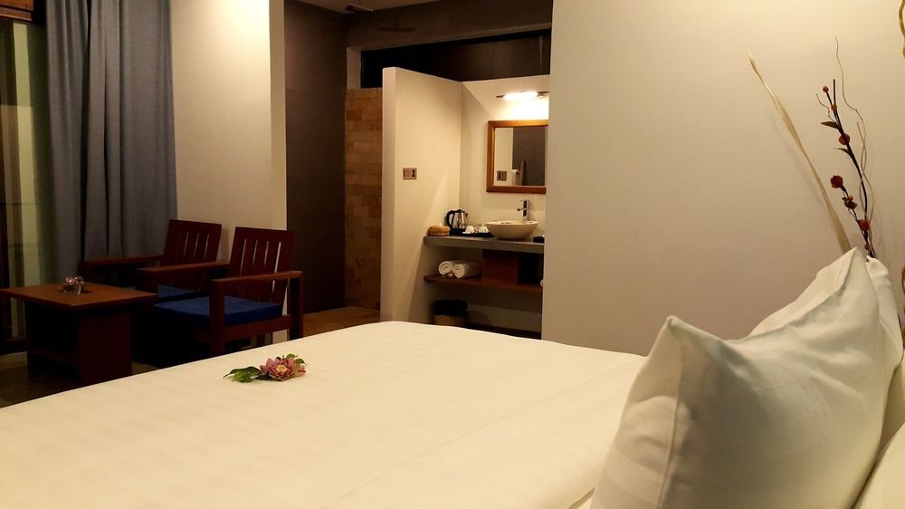 Chez Moi Suite & Spa Сиемрип Экстерьер фото
